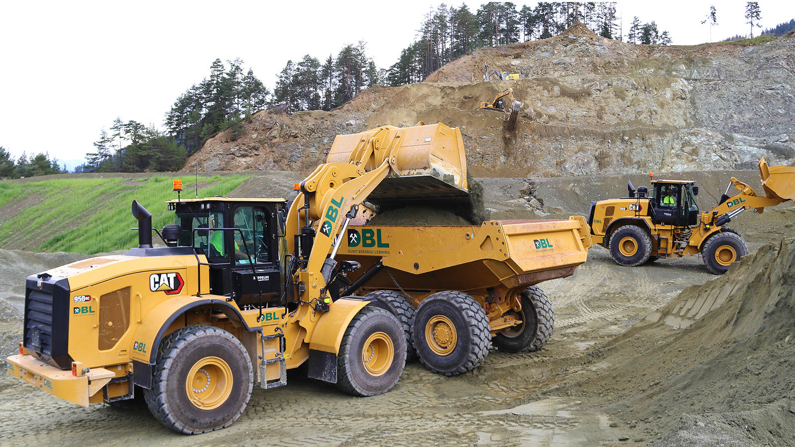 DBL Dunit Bergbau startet mit  vier neuen Cat Geräten durch
